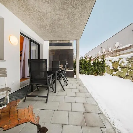 Apartment In The Heart Of Neukirchen *