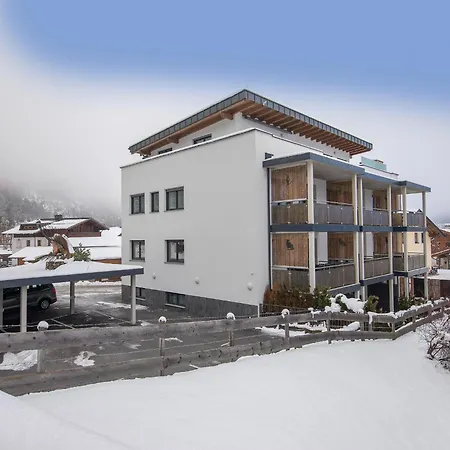 In The Heart Of Neukirchen Apartman *