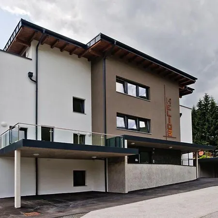 In The Heart Of Neukirchen Daire