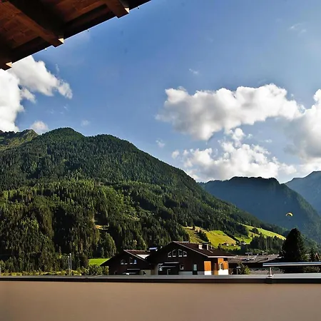 In The Heart Of Neukirchen Appartamento *